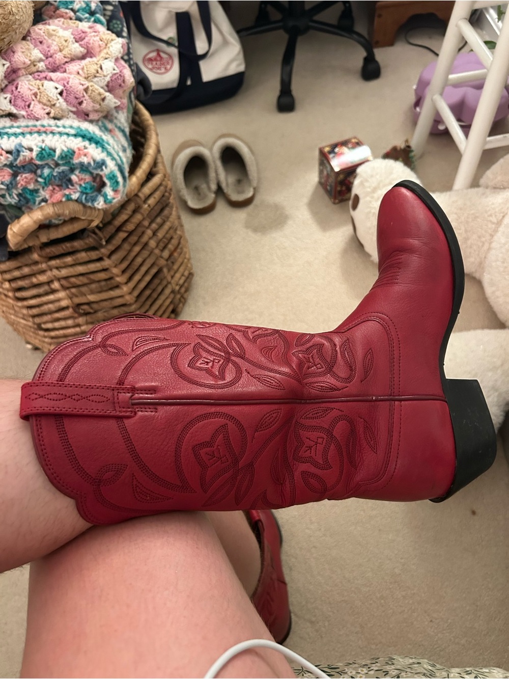Red Ariat Women’s Cowboy Boots - Embroidered Mid-Calf Style - Picture 8 of 11